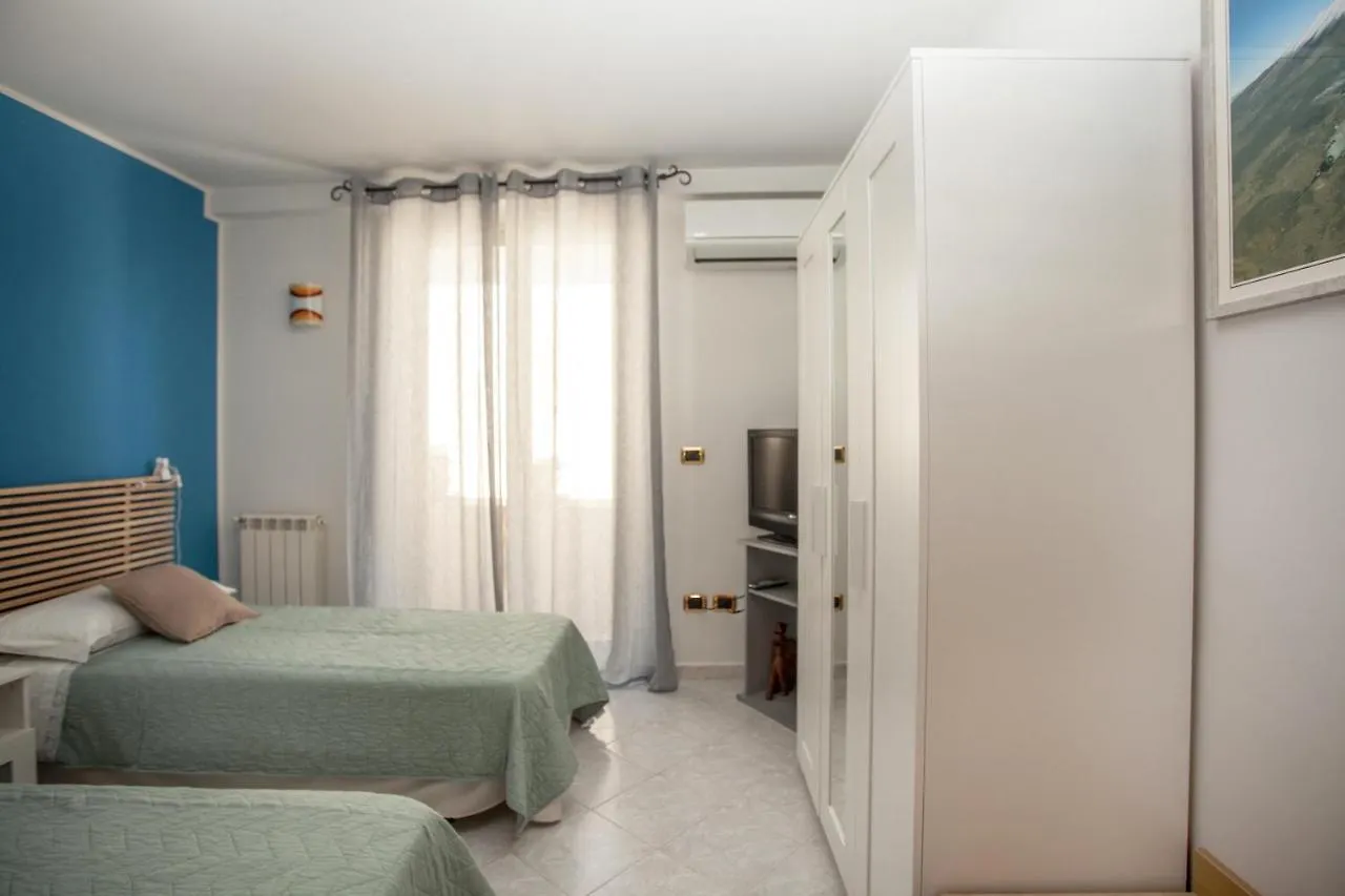 Albert House Apartment Taormina 0*,