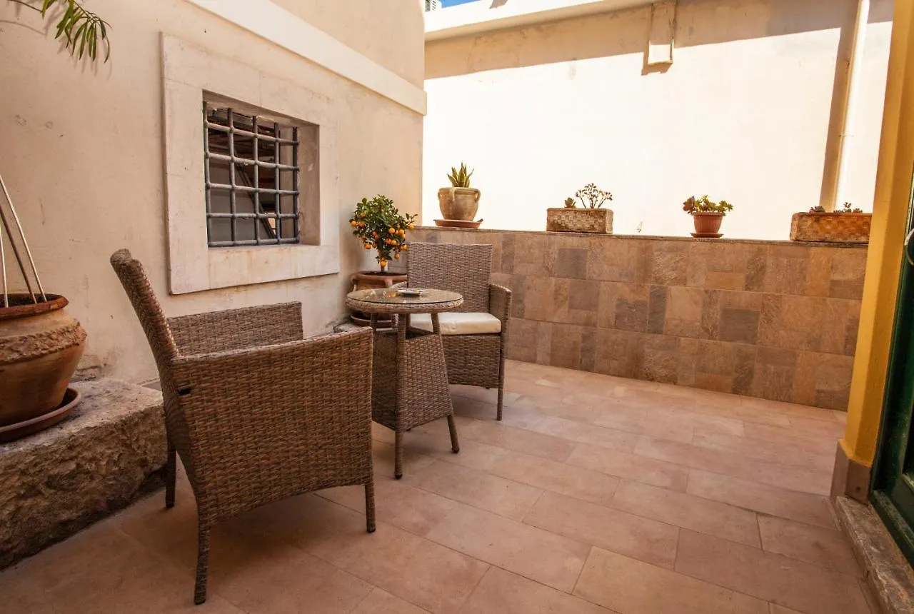 Albert House Apartment Taormina Italy