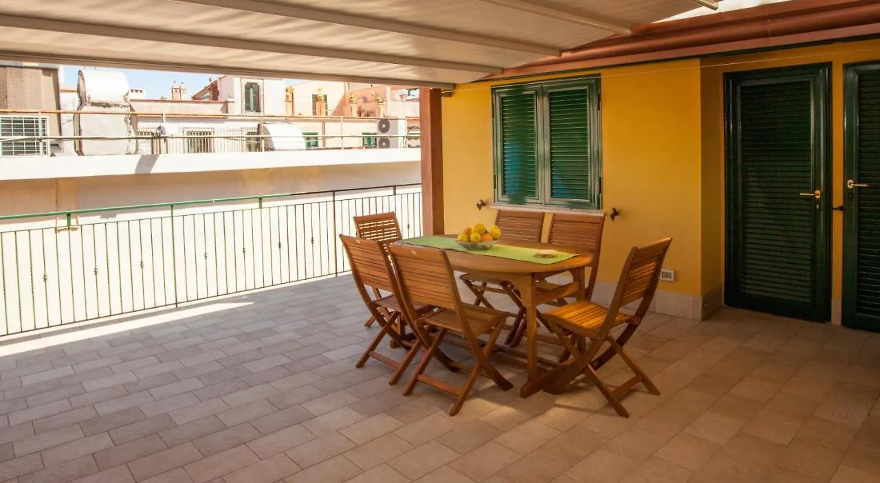 Albert House Apartment Taormina Italy