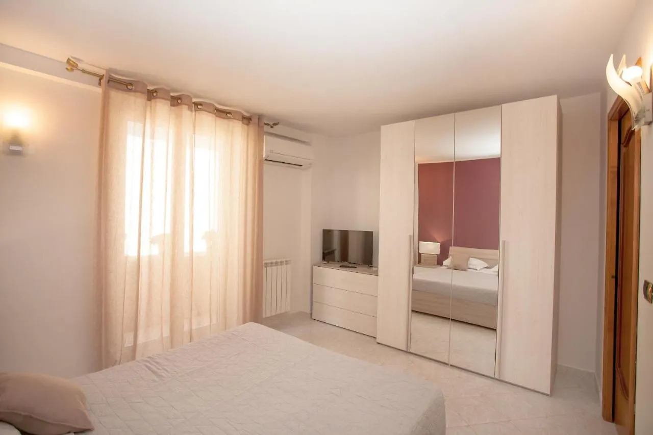 Albert House Apartment Taormina Italy
