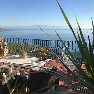 Panzió La Terrazza Sul Mare, Taormina